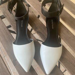 Marc Fisher Flats